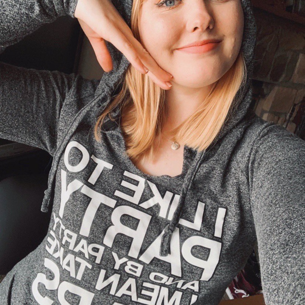 Dark grey funny pullover w hoodie